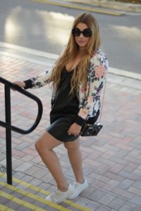 Floral Bomber Jacket and Camara Clutch from Dresslily. Oh Lola Blog. Kimberly Pfaehler.