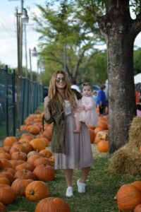 Pumpkin Patch Outfit, Family day. Fall trends. Oh Lola. Kimberly Pfaehler