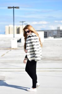 faux-fur-coat-oh-lola-miami-fashion-blogger-kimberly-pfaehler-black-and-white