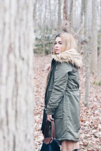 how-to-wear-olive-green-parka-kimberly-pfaehler-oh-lola-miami-fashion-blogger-how-to-mix-textures-black-leather-dress