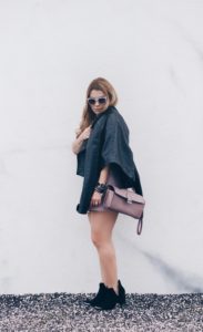 How to Wear a Patent Crackel Leather Jacket with Oh Lola Blog (Kimberly Pfaehler) Miami-fashin-blogger. Mauve dress an ankle boot. 