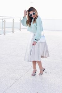 The Ultimate Valentines Present for a Fashion Lover ft. Daniel Wellington. Kimberly Pfaehler. Miami Fashion Blogger. Metallic midi skirt. What to Wear for Valentines. 
