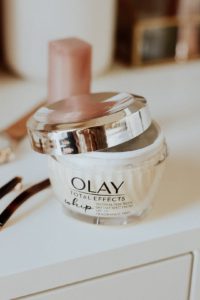 OLAY TOTAL EFFECTS